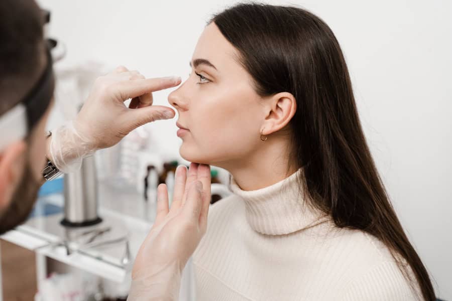 French Nose: Characteristics, How to Get It with Rhinoplasty, Costs and Risks (2026 Guide)